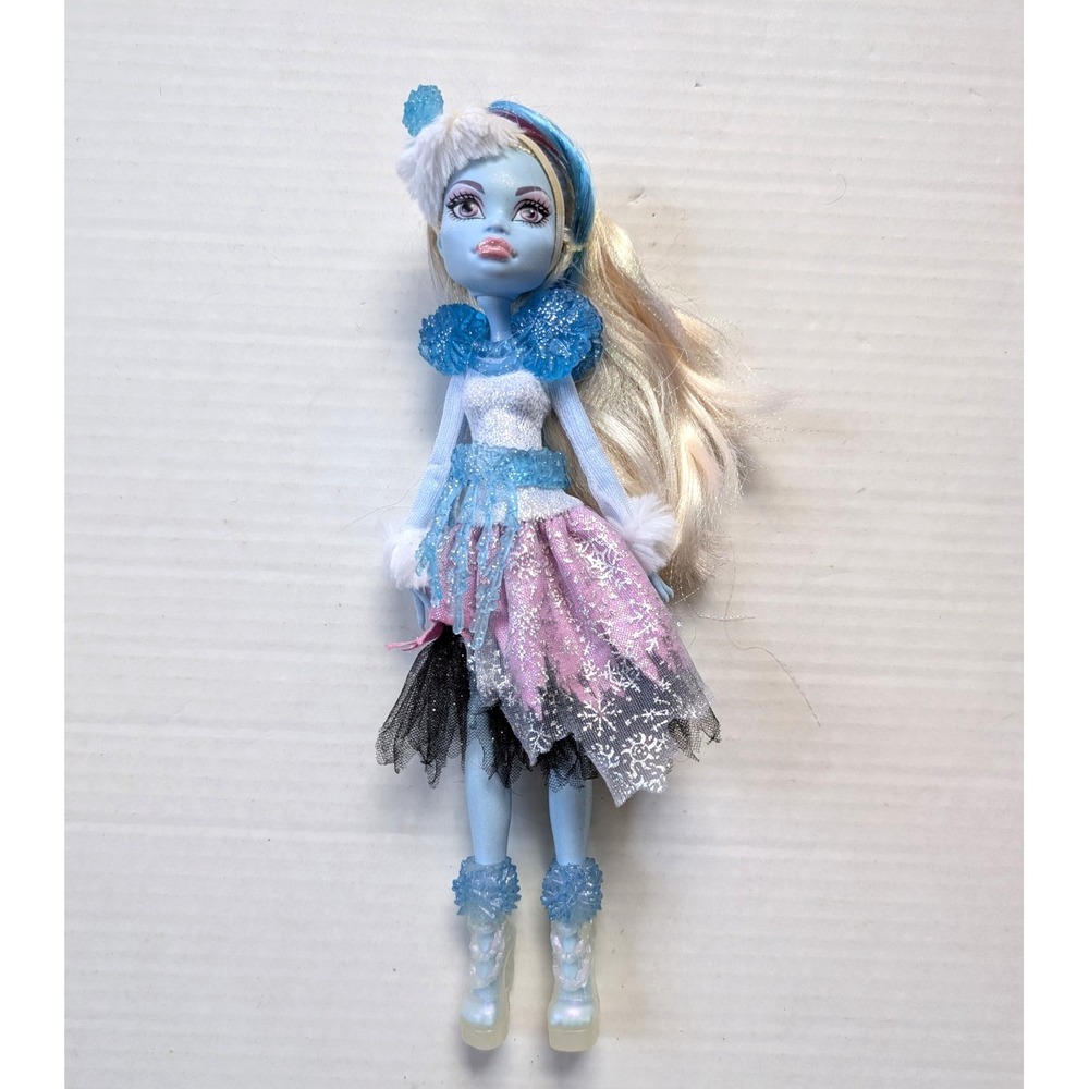 Monster High Abbey Bominable Doll Ghouls Rule Original Outfit Mattel